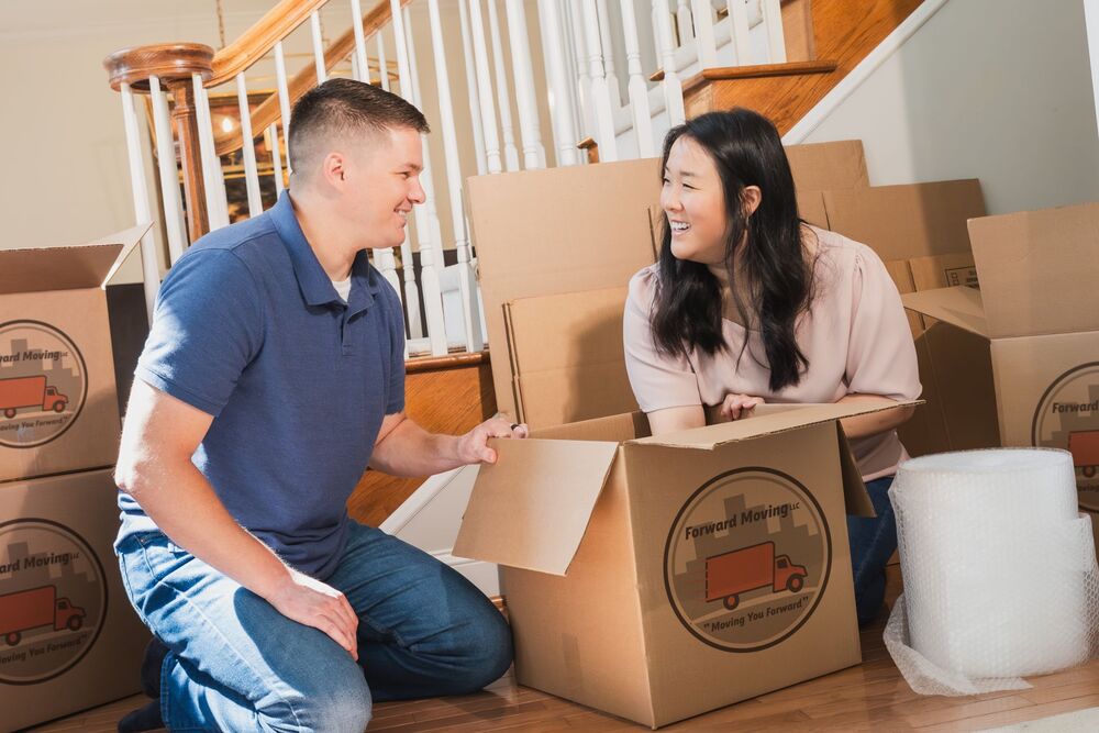 Looking for a professional moving company? Forward Movers is your local Chester County movers. moving companies in chester cost less than any other company that offers the same process, service, and storage for customers who need to move furniture. moving companies transport furniture for their customers and other service<br />
